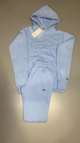 Chandal Lacoste azul bordado